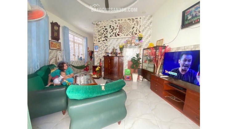 Quận 2-Bán Nhanh Nhà 2 Mặt Tiền Hẻm-An Ninh-4Tầng Hoàn Công-Gần Chợ+Bệnh Viện-6,1Tỷ